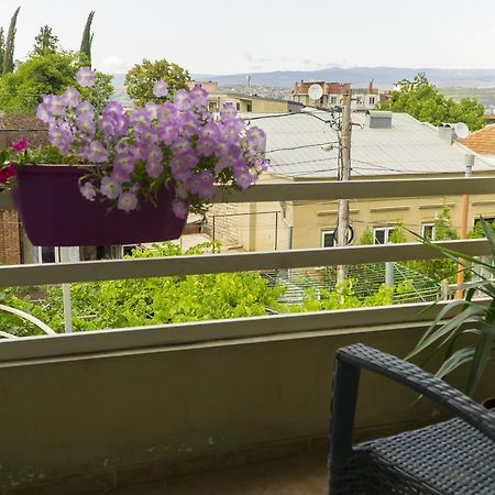 4Bd Appartaments With Cozy Garden 第比利斯 外观 照片