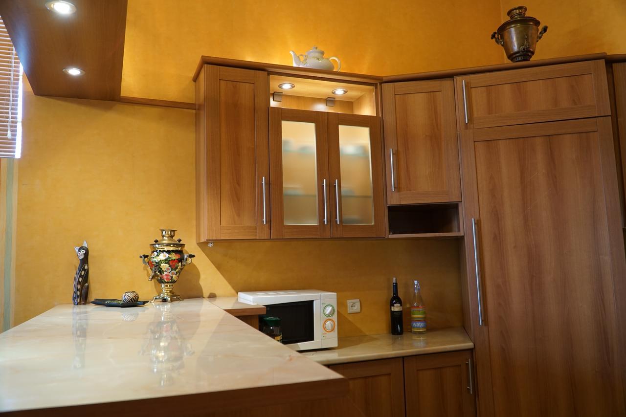 4Bd Appartaments With Cozy Garden 第比利斯 外观 照片