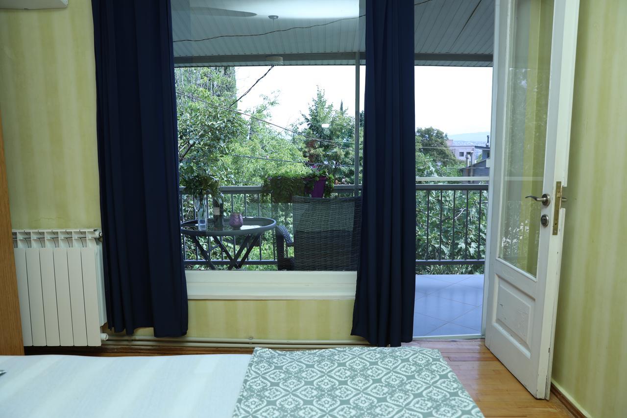 4Bd Appartaments With Cozy Garden 第比利斯 外观 照片